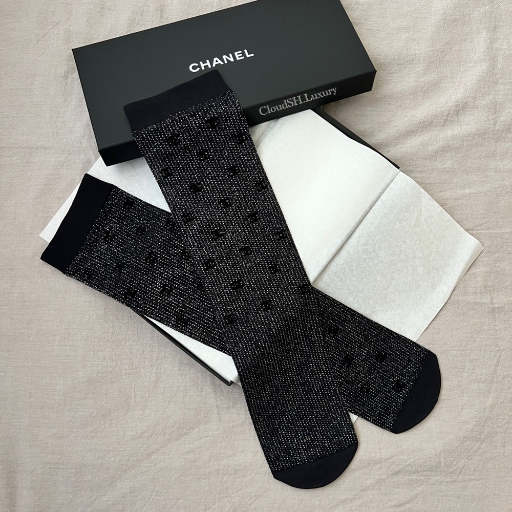 Auth Chanel 24B Classic CC Logo Knee High Shiny Mesh Black Socks - One Size